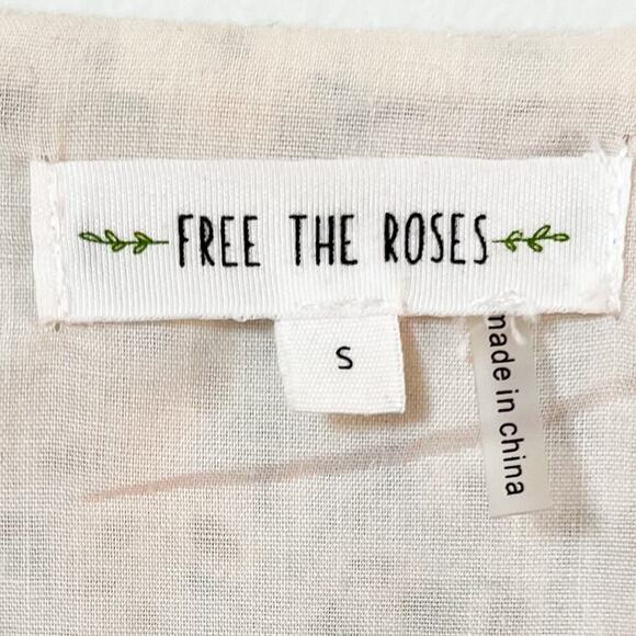 Free the Roses V-Neck Eyelet Floral Rainbow Crop Top Coquette Feminine Small - Picture 3 of 11